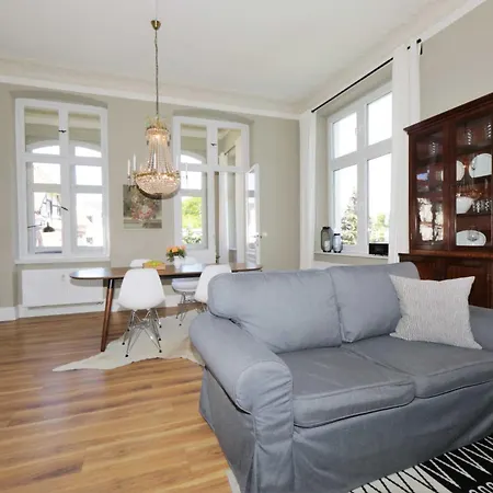 Ruthenberg Apartment